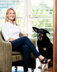 Eva Reiterer und Hund Jumbo